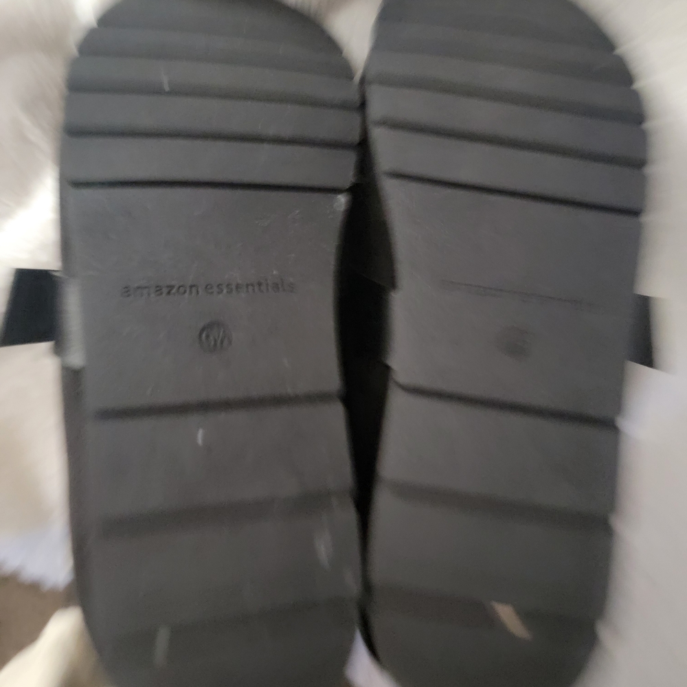 Amazon Essentials Black Slip-On Clogs - image 4